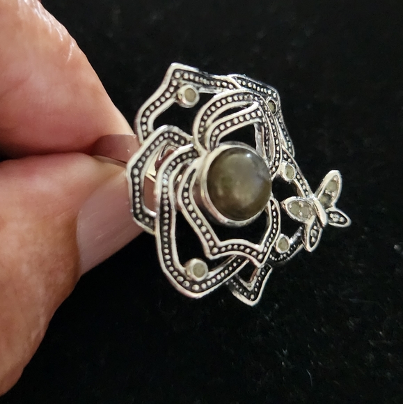 Labradorite in stainless steel. Size 10 - Picture 3 of 6